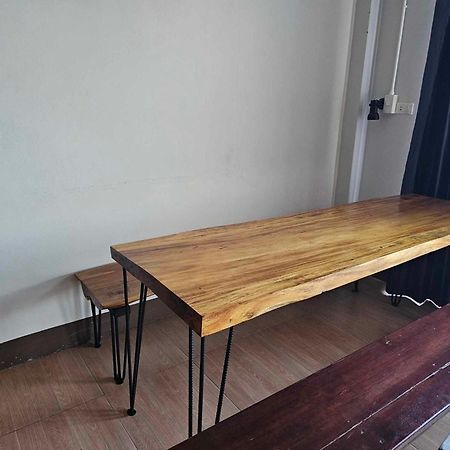 EQ Hostel Thong Sala Buitenkant foto