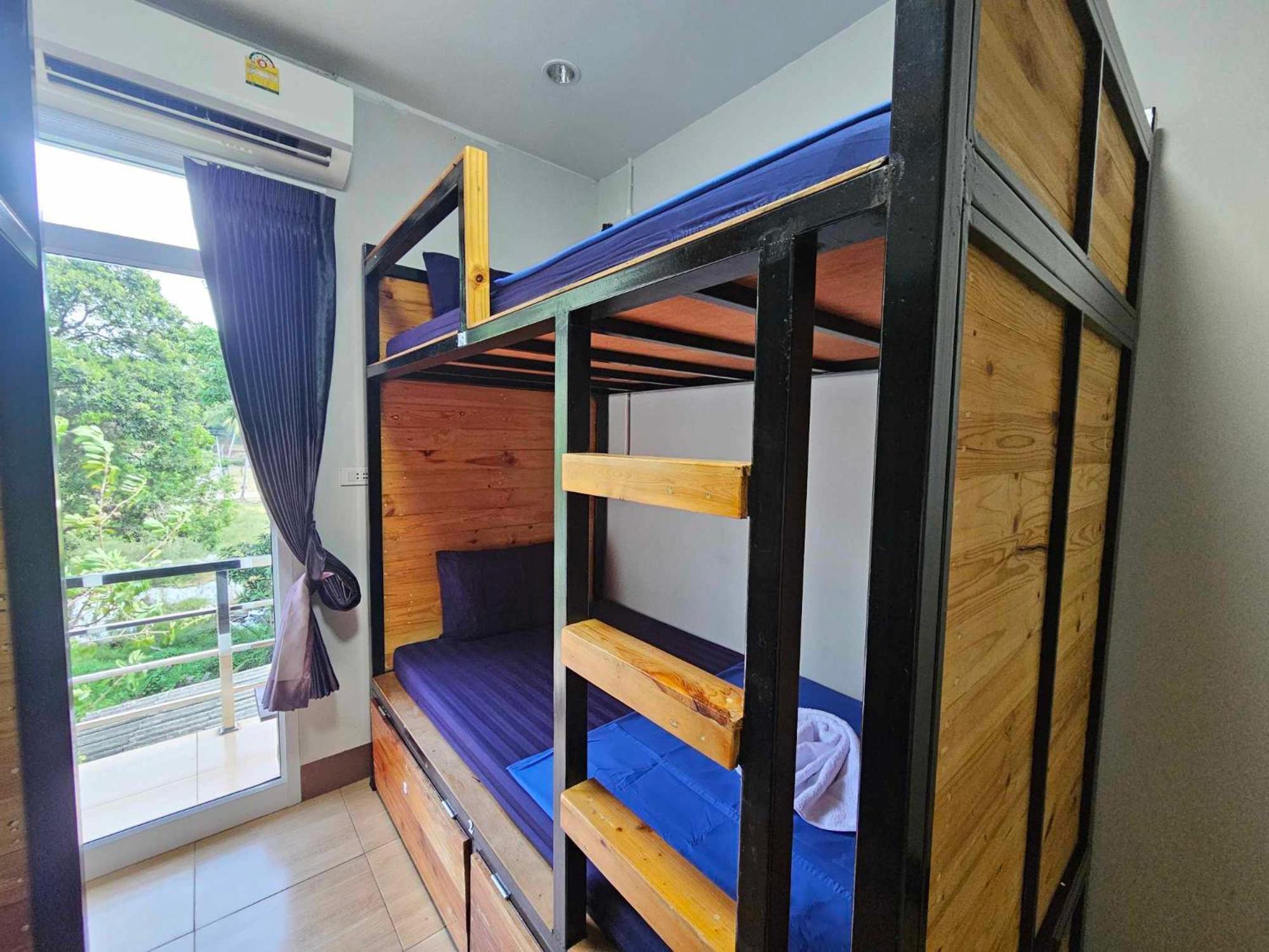 EQ Hostel Thong Sala Buitenkant foto